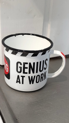 " WARNING - GENIUS AT WORK " - EMALIMUKI