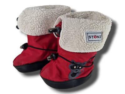 Töppöset (Stonz)