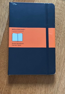 Kovakantinen Moleskine muistikirja