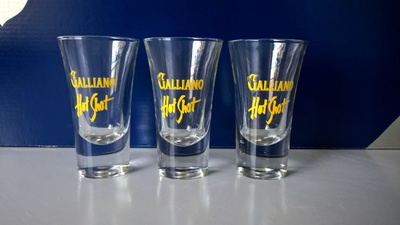 Galliano - 3 + 1 kpl Hot Shot lasit