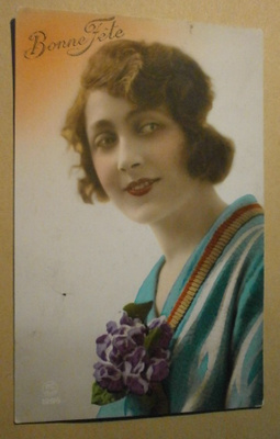 Nuori leidi ja onnittelukukat, ranskalainen väripk, p. 1924