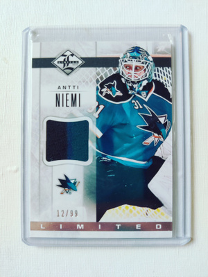 Antti Niemi - 12-13 Limited Jersey /99