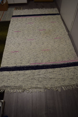valkoinen matto  132 x 232