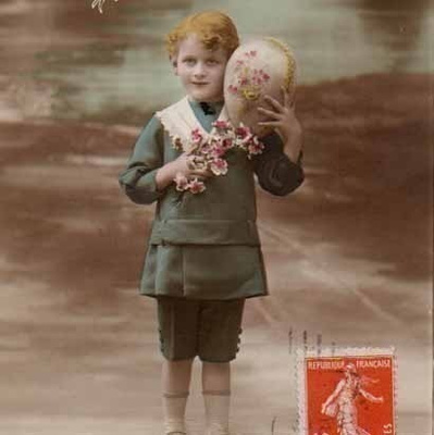 LAPSI / Romanttinen poika ja kaunis pääsiäismuna. 1900-l.