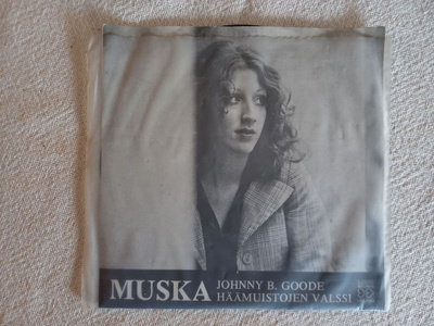 Single MUSKA - JOHNNY B. GOODE / ...