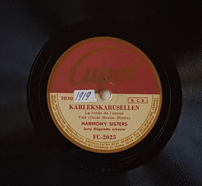 Savikiekko 1951 - Harmony Sisters - Cupol FC-2025