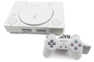 Playstation 1 Console (PS1) With Original Contro