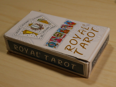 Royal Tarot korttipakka (78 korttia)