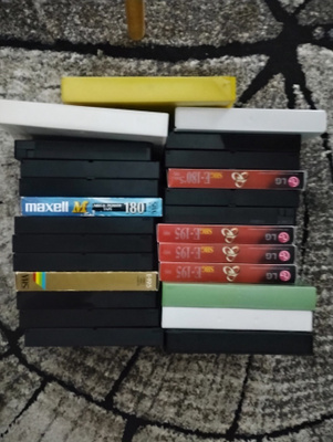 VHS kasetteja 25 kpl