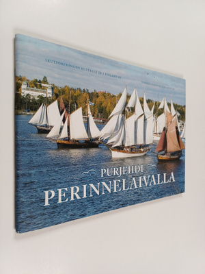 Purjehdi perinnelaivalla