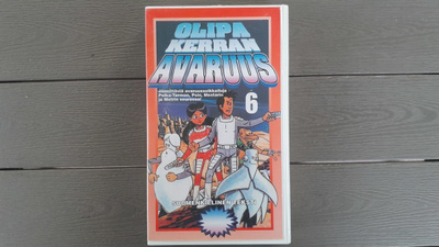 VHS: Olipa Kerran Avaruus 6