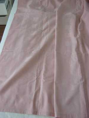 Pöytäliina 180 X 144 cm