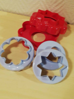 Tupperware Piparkakkumuotit