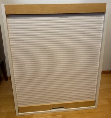 Rulokaappi valkoinen