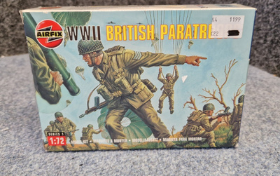 Airfix englantilaiset laskuvarjo sotilaat 1:72. 7