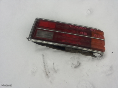 Honda Accord -81 oikea takavalo