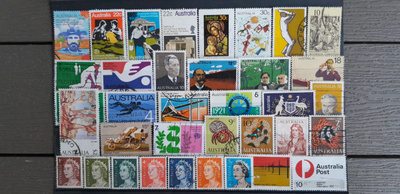 AUSTRALIA n.1960-80 luku LEIMATTUJA postimerkkejä 36 kpl