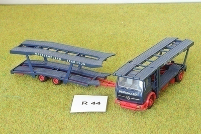 #R44 Pienoisrautatiehen MB autojenkuljetusauto H0,1:87