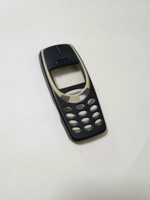 Nokia 3310 klassikko puhelimen  Etukuori