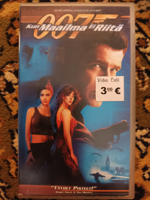 James Bond 007 - Kun maailma ei riitä (1999) VHS
