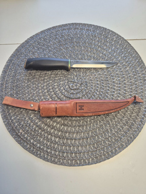 Fiskars metsästysveitsi