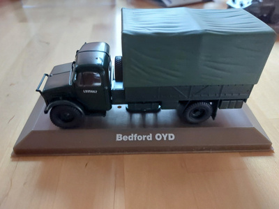 KUORMA-AUTO  BEDFORD  OYD  - PIENOISMALLI