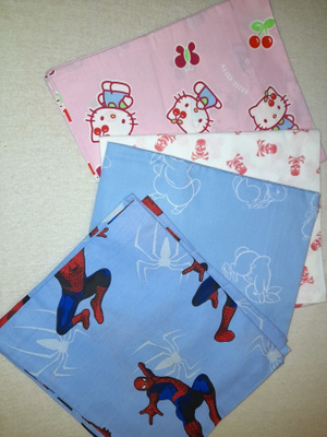 50x60cm tyynynliina Hello Kitty Petteri Kani Spiderman ym