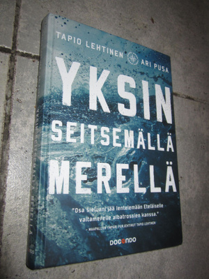 LEHTINEN - PUSA : YKSIN SEITSEMÄLLÄ MERELLÄ  : uudenveroinen