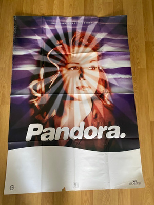 Pandora juliste