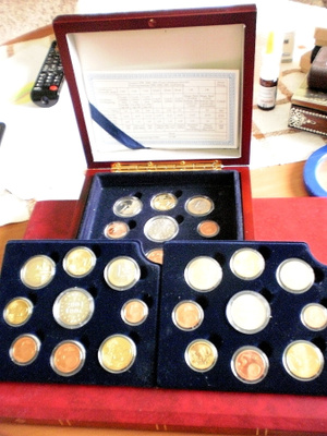 Rahasarjat 1999, 2000, 2001 EuroTripla puulaatikossa