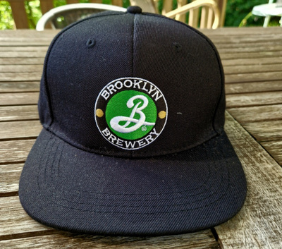 Olut Brooklyn  Lippis  hieno musta