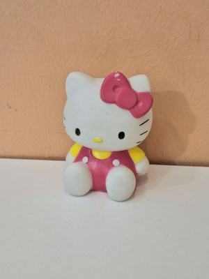 Hello Kitty kuminen