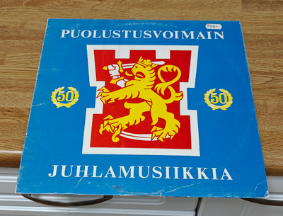Puolustusvoimain juhlamusiikkia LP
