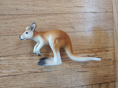 Schleich kengurun poikanen