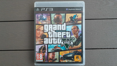 PS3: Grand Theft Auto GTA V Five peli (2013)