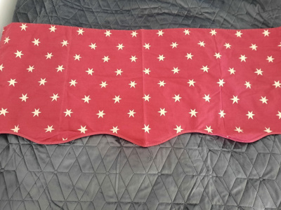 Viininpunainen kulta tähti verhokappa 108x47cm