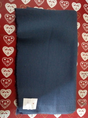 Tummansininen paksu neulos tai resori 80x41cm