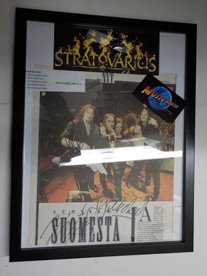 STRATOVARIUS TAULU NIMMAREILLA