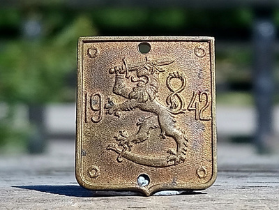 Sodanaikainen Talkoomerkki. Ommeltava. Halkaisija - 26 mm.