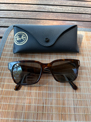 Ray-Ban RB 2190 Jeffrey 1292/B1 55 22 145 3N aurinkolasit