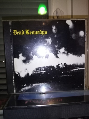 CD DEAD KENNEDYS FRESH FRUIT FOR ROTTING VEGETABLES