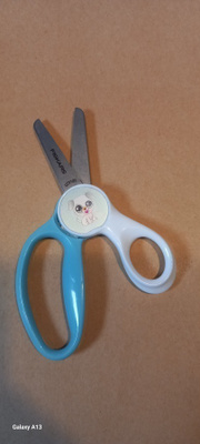 Lasten sakset . Fiskars