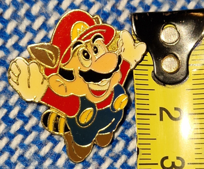 Super Mario Pinssi