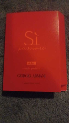 Hajuvesinäyte Armani Si Passione Eclat