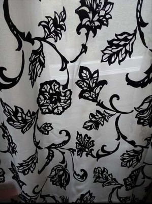 Musta valkoiset pitkät verhot 132x230cm