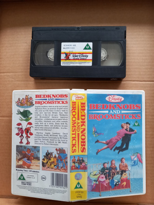 Bedknobs and broomsticks UK [VHS] Disney
