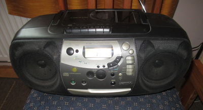 Philips radio cd-soitin hyvä