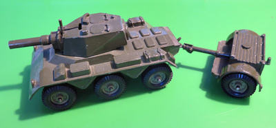 Crescent Toys - Alvis Saladin AFV + Ammunition limber