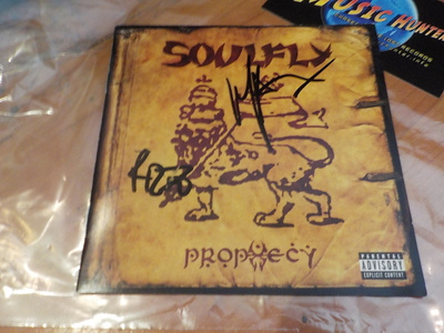 SOULFLY - PROPHECY CD KANSILEHTI  MAX JA MARC NIMMAREILLA