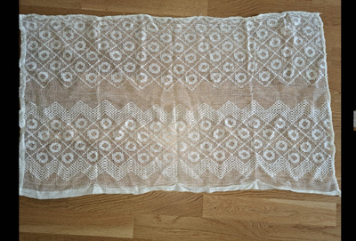 Vanha pitsi verhokappa 105x67cm
